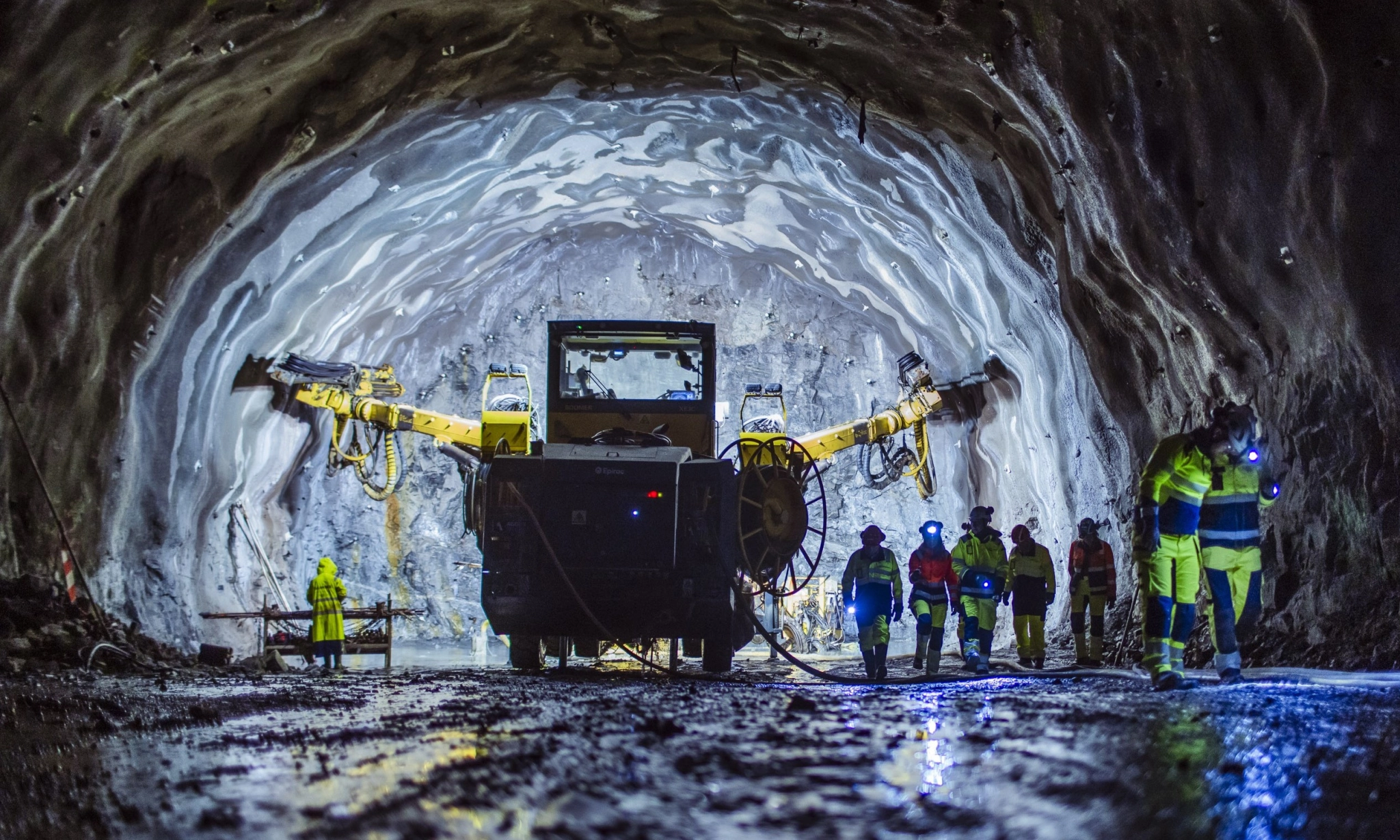 Tunel 400 metara pod morem!