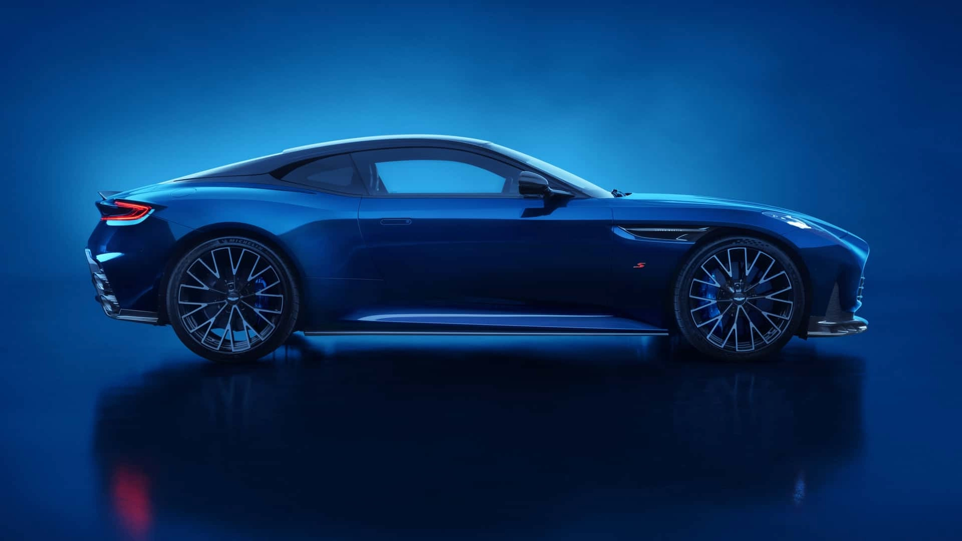 Aston martin db12 s profile