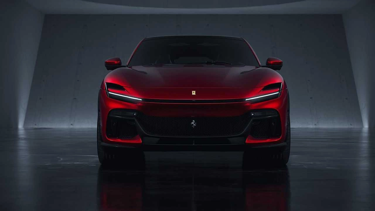 Ferrari purosangue rossa
