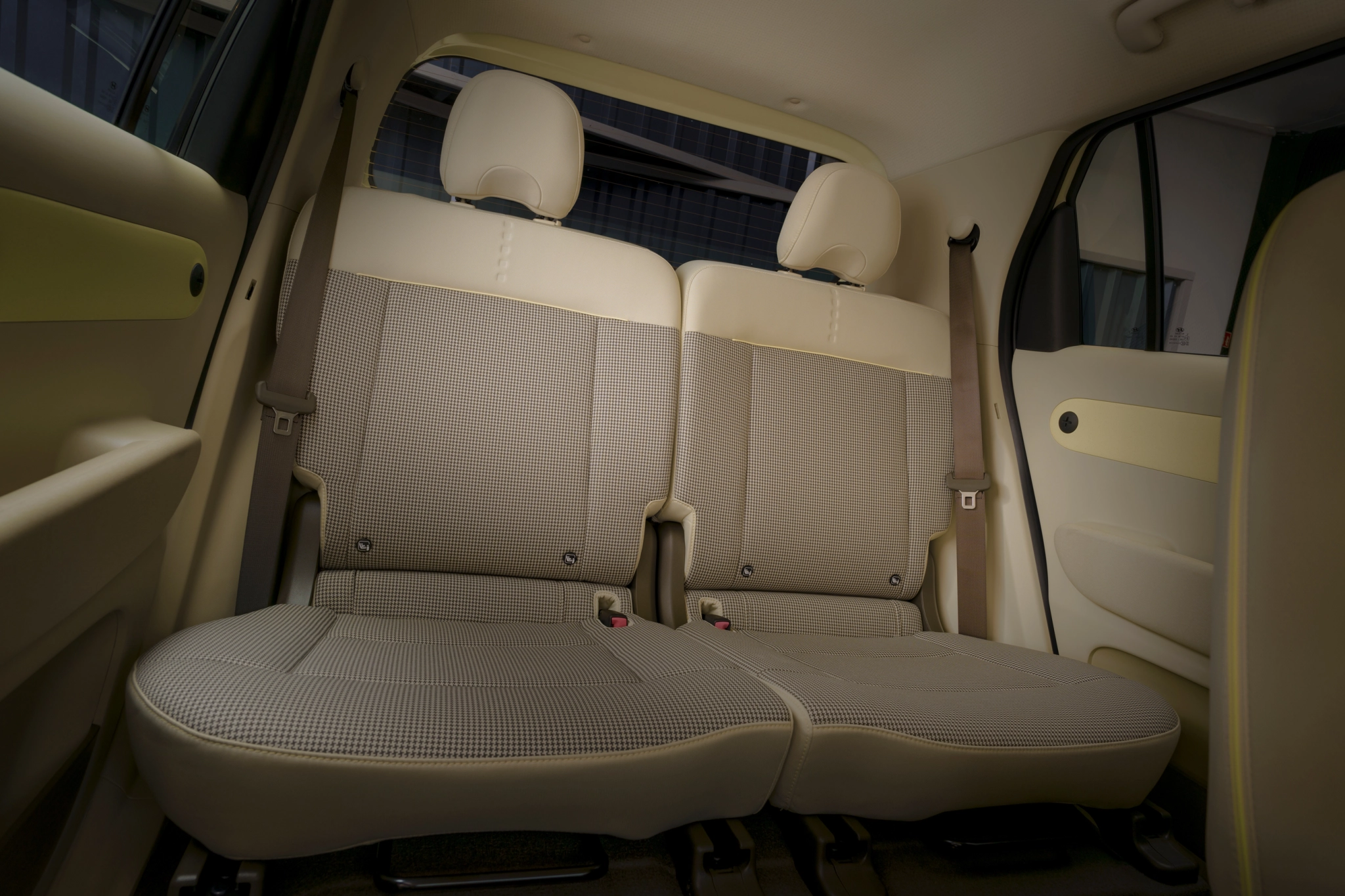 Hyundai inster premiere interior 08