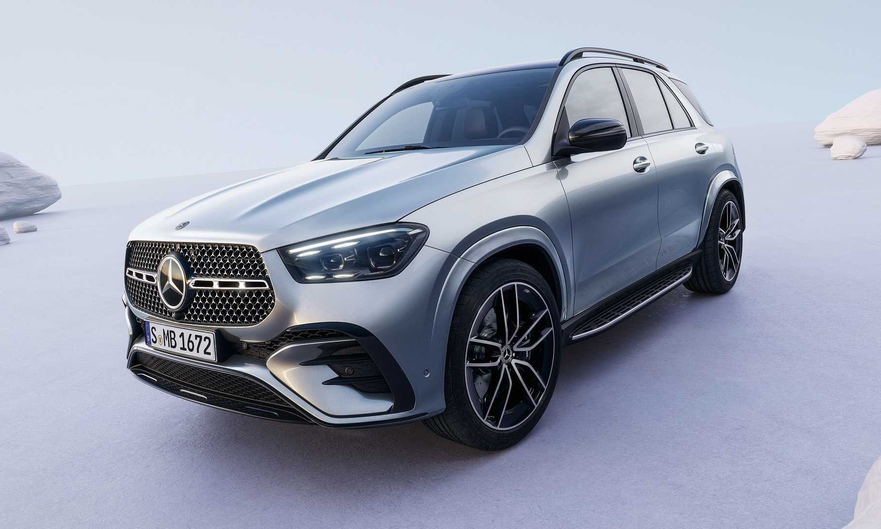 Novi 400e PHEV model i brži AMG 53